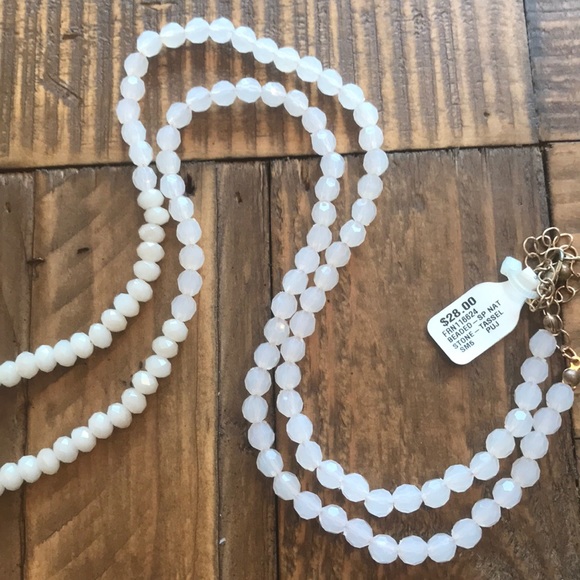 Francesca’s long necklace - Picture 5 of 5